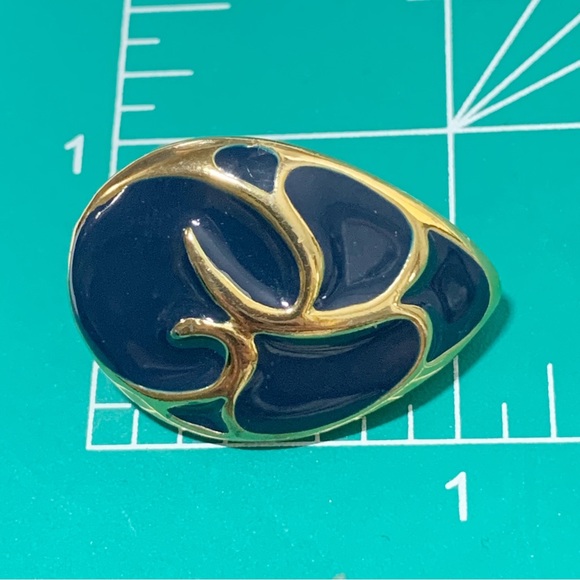 Vintage gold and navy blue enamel swirled egg teardrop stud earrings - Picture 6 of 8